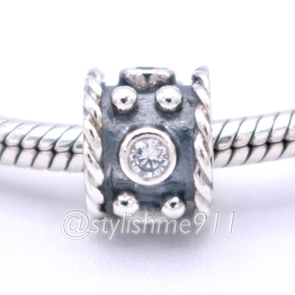 Authentic PANDORA Oxy Crown Charm - 790221CZ - Picture 1 of 10